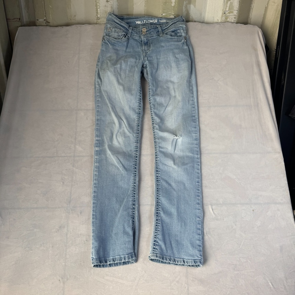 WallFlower The Luscious Curvy Fit Bootcut Jeans Womens 3 Blue Denim Distressed